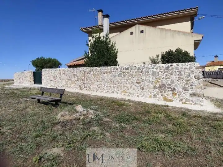 Casa o chalet en venta en Morille con Calefacción, Terraza y Balcón