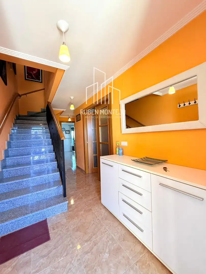 Casa adosada en venta en Galindo y Perahuy con Calefacción, Jardín privado y Terraza