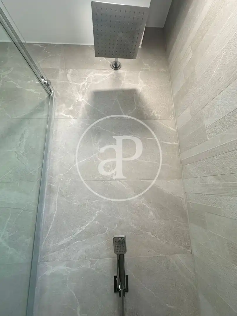 Baño de Dúplex en venta en Finestrat con Aire acondicionado, Calefacción y Jardín privado