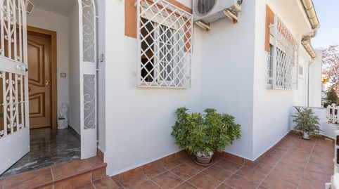 Foto 3 de Casa adosada en venta en Avenida de la Libertad, 6, Huétor Vega, Granada