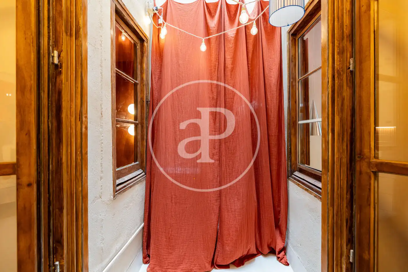 Flat for sale in Barcelona  with Air Conditioner, Heating and Furnished