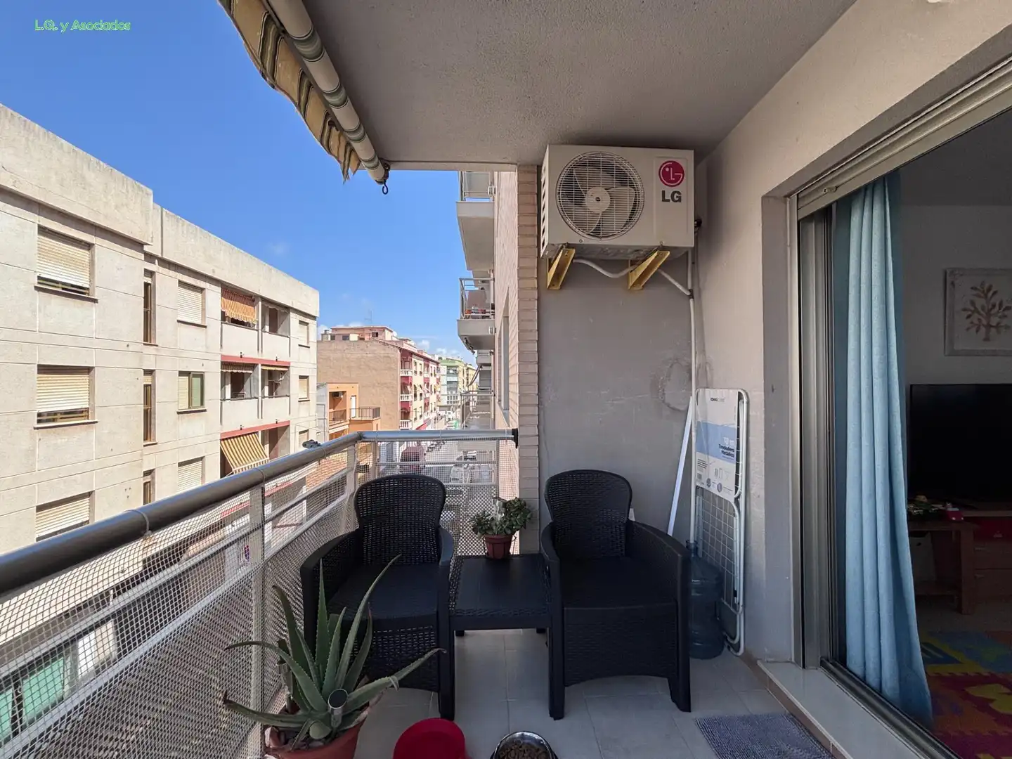 Terrasse von Wohnungen zum Verkauf in Oropesa del Mar / Orpesa mit Klimaanlage, Heizung und Terrasse