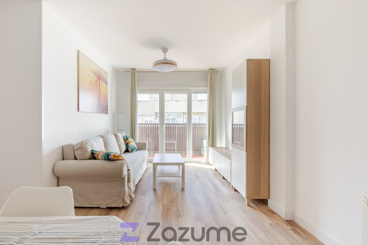 Living room of Flat to rent in San Fernando de Henares  with Heating, Terrace and Storage room