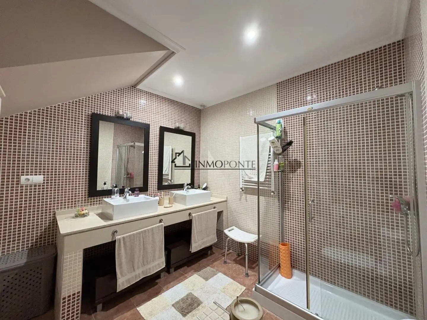 Baño de Casa adosada en venta en Soutomaior con Calefacción, Jardín privado y Terraza