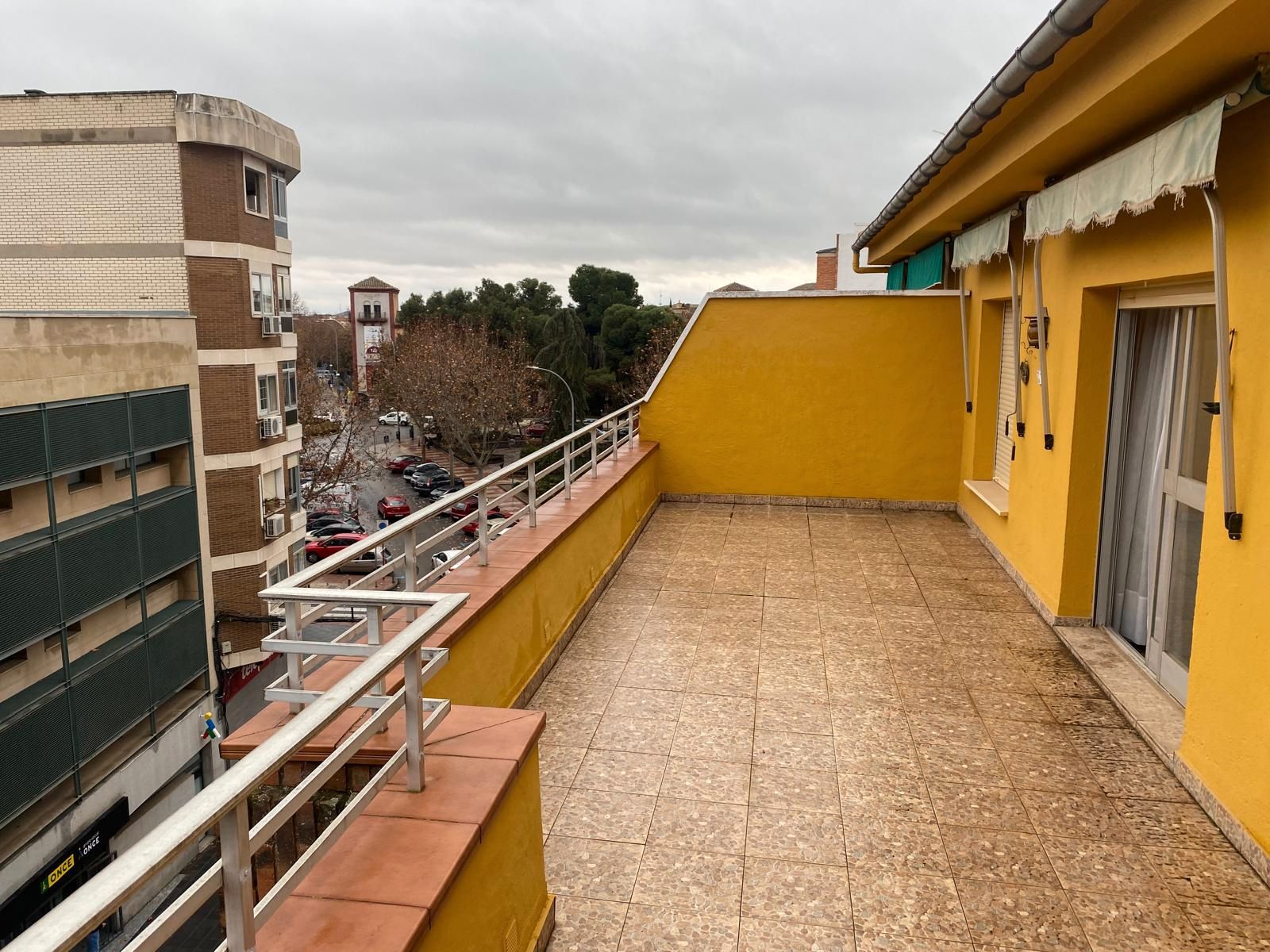 Exterior view of Attic for sale in Ciudad Real Capital  with Heating, Parquet flooring and Terrace