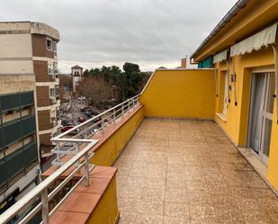 Vista exterior de Àtic en venda en Ciudad Real Capital amb Calefacció, Parquet i Terrassa