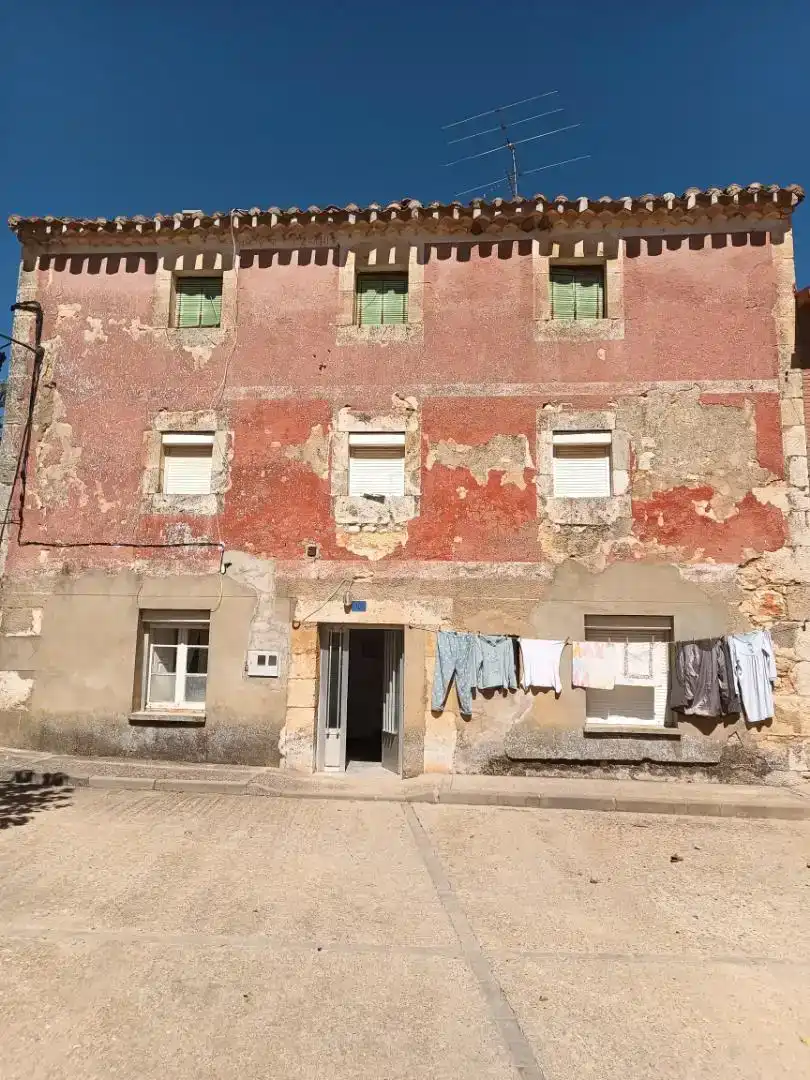 Vista exterior de Finca rústica en venda en Espinosa de Cervera amb Moblat, Forn i Rentadora