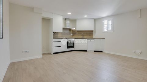 Foto 3 de Piso en venta en La Salut, Badalona