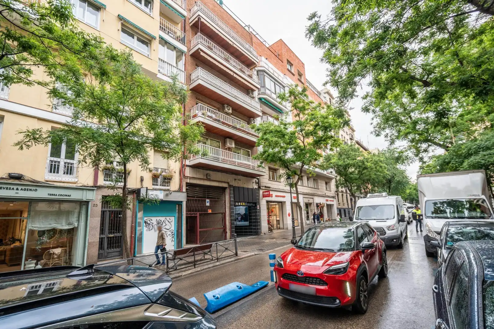 Außenansicht von Wohnung zur Miete in Madrid mit Klimaanlage, Heizung und Terrasse