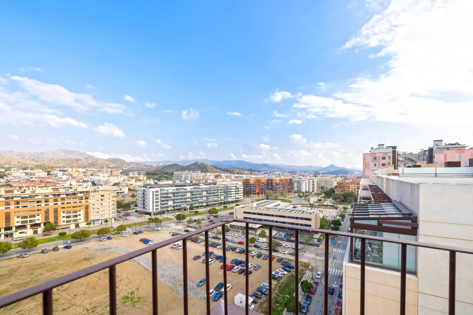 Vista exterior de Àtic en venda en Málaga amb Aire condicionat, Calefacció i Terrassa