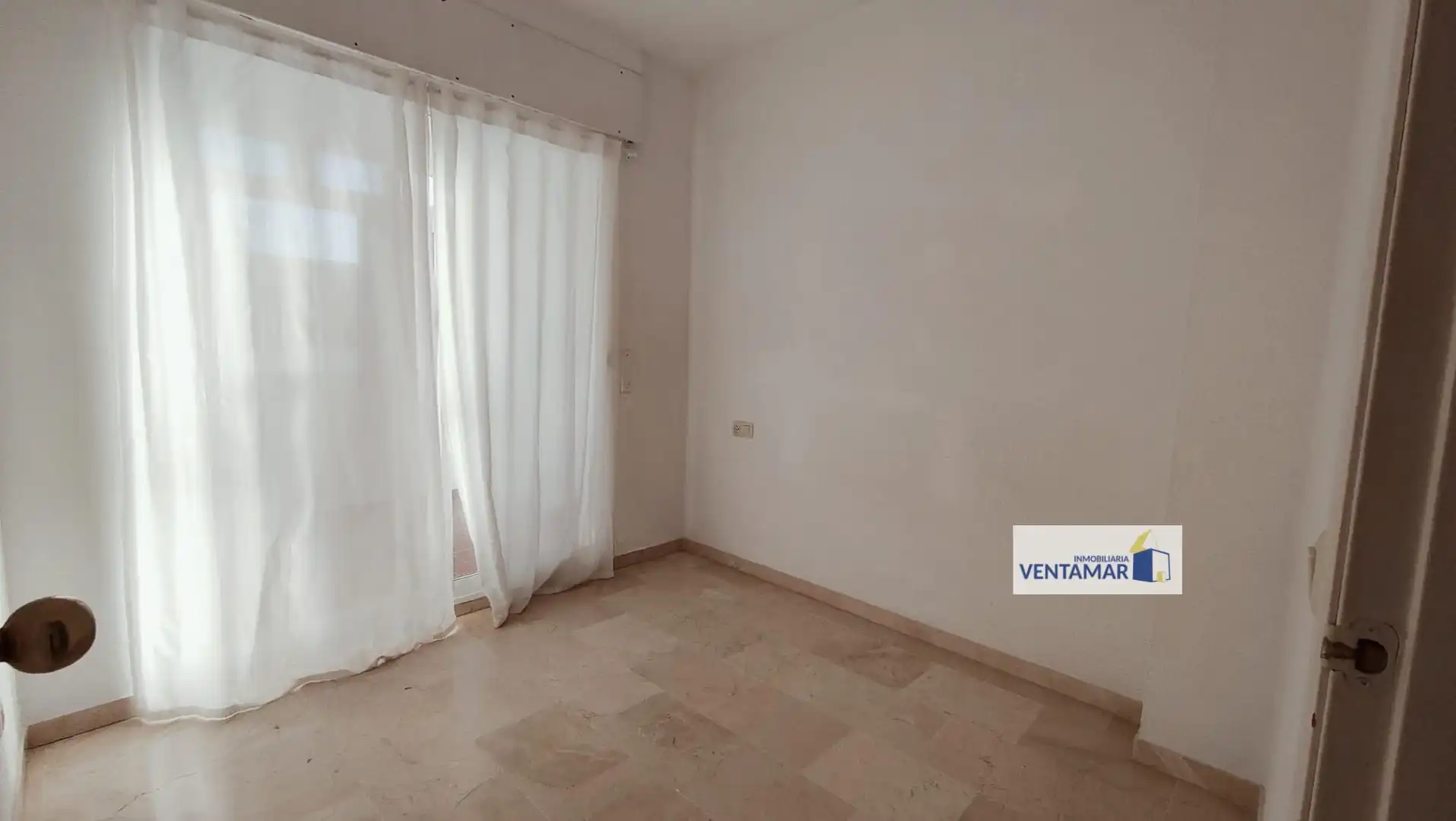 Habitación de Ático en venta en San Roque con Terraza y Balcón