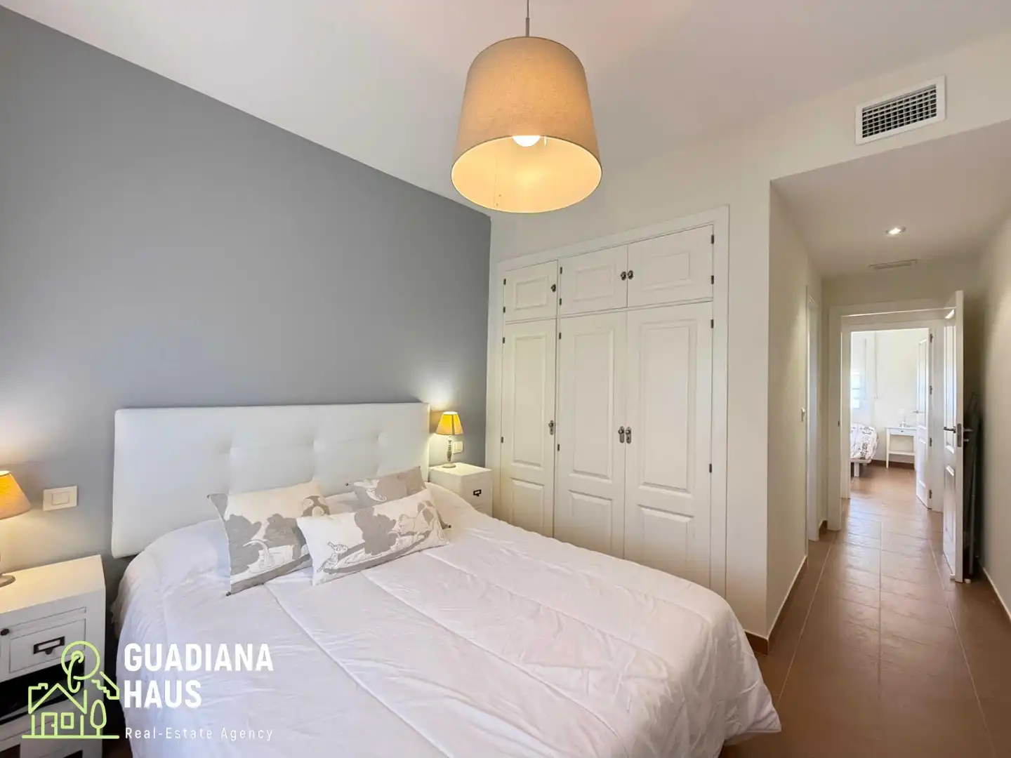 Dormitori de Apartament en venda en Ayamonte amb Aire condicionat, Calefacció i Jardí privat