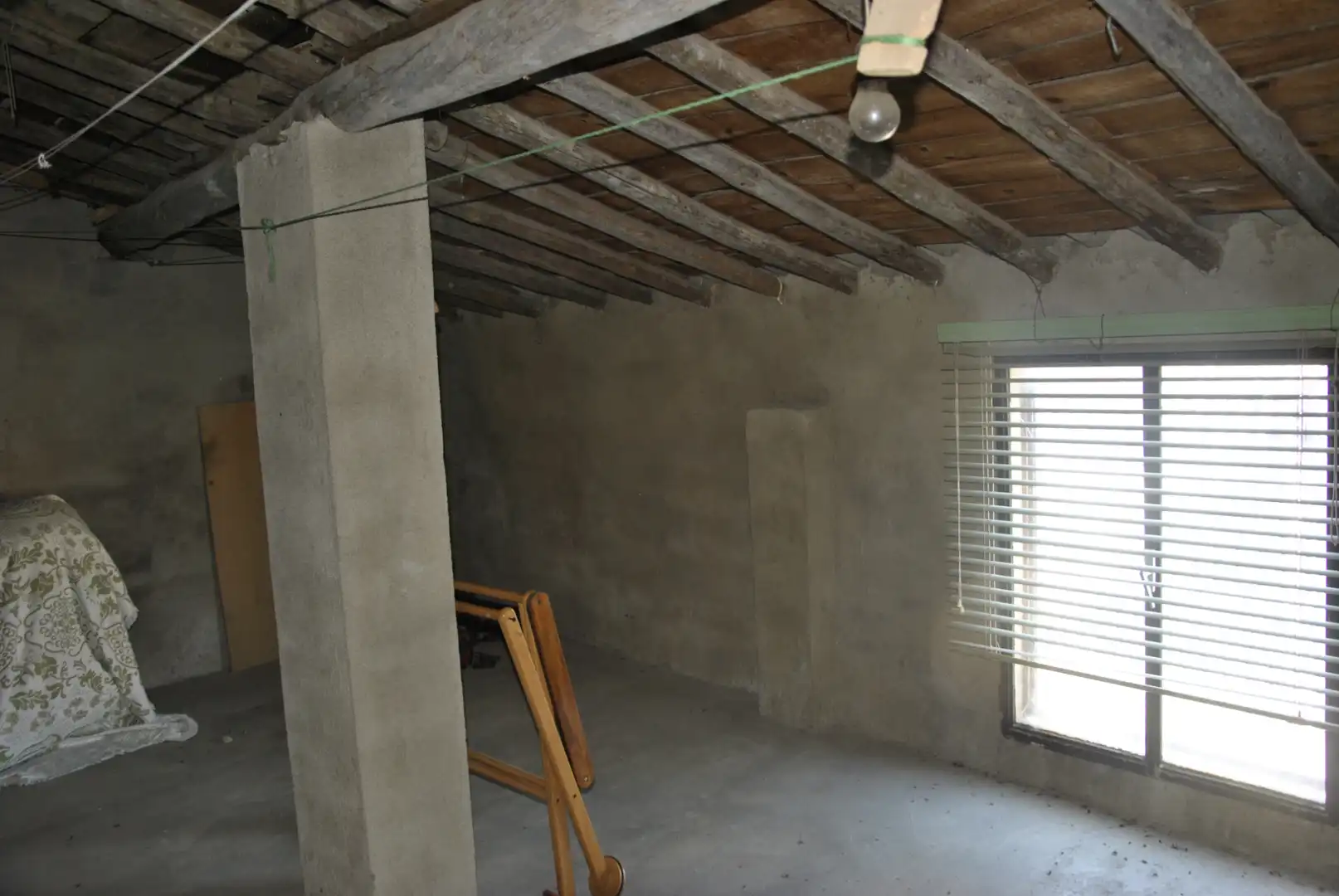 Einfamilien-Reihenhaus zum Verkauf in Tejeda de Tiétar mit Heizung, Terrasse und Möbliert