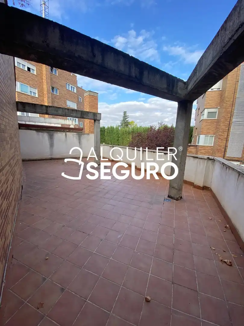 Flat with pool to rent in peñalver, imagen 17