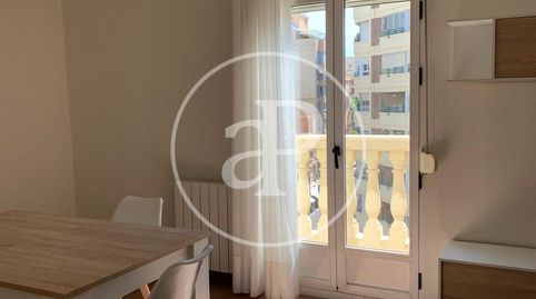 Foto 2 de Piso de alquiler en Carrer de Sant Vicent Mártir, La Creu Coberta, Valencia Capital