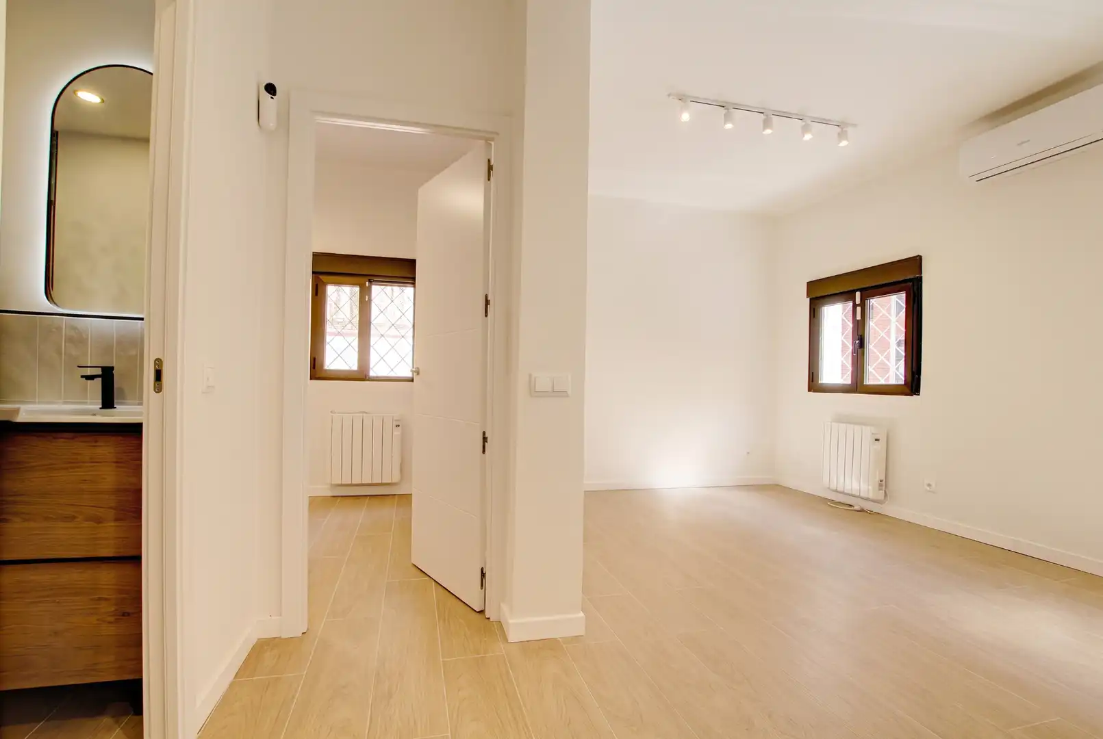 Piso en venta en Madrid con Aire acondicionado, Calefacción y Horno