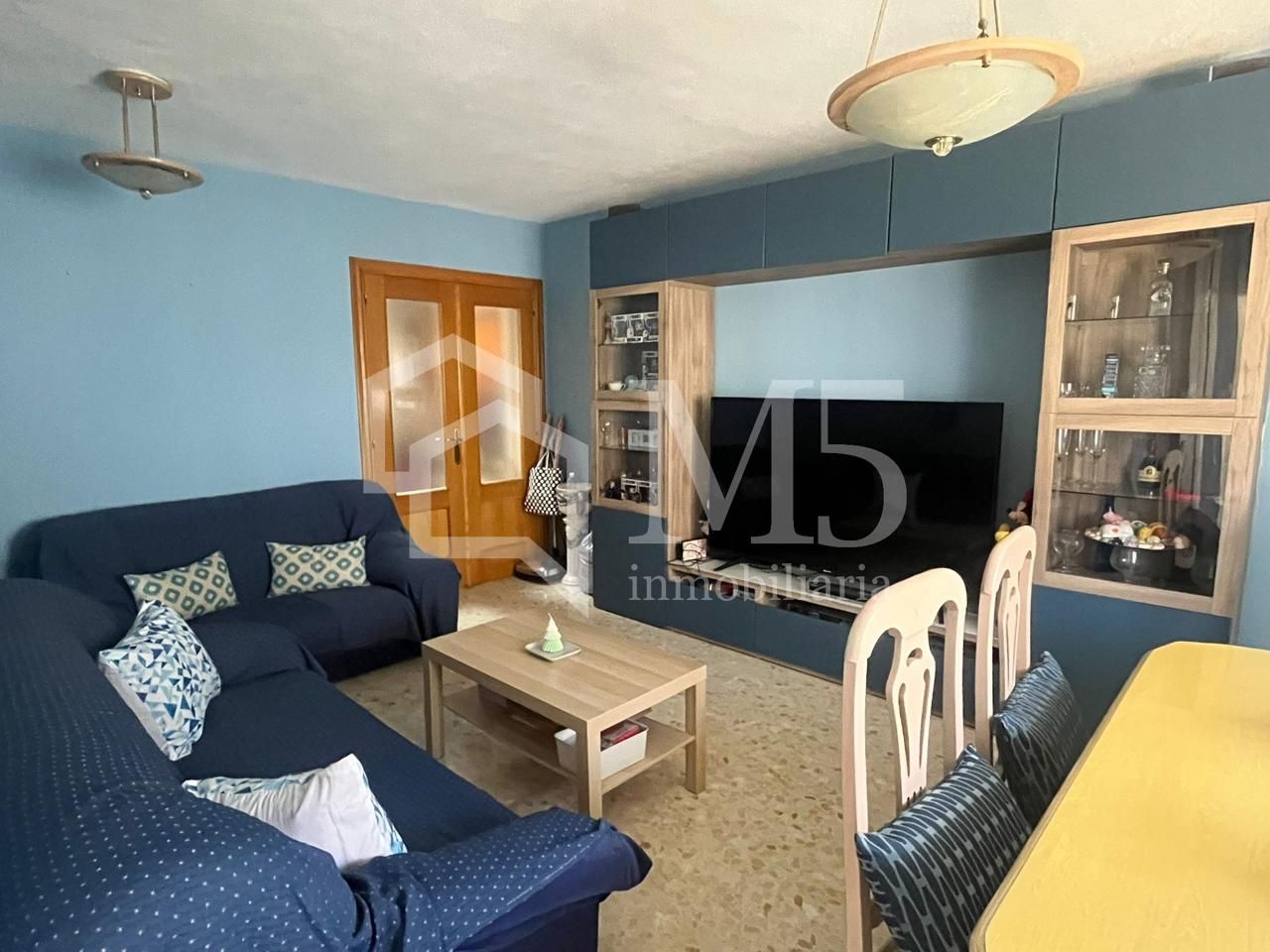Living room of Flat for sale in Vélez-Málaga  with Terrace, Storage room and Community pool