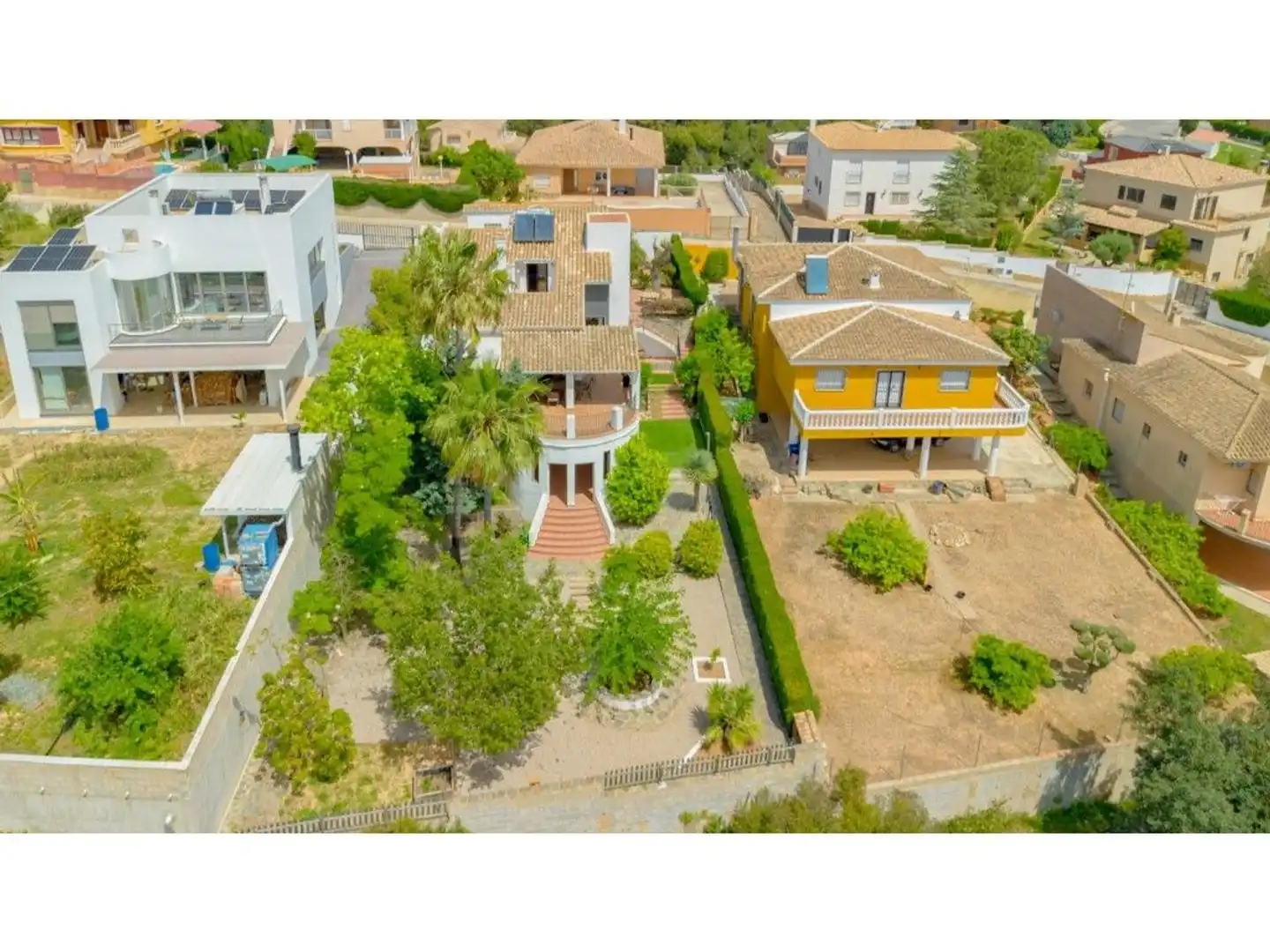 Vista exterior de Casa o xalet en venda en Benifaió amb Terrassa, Traster i Piscina
