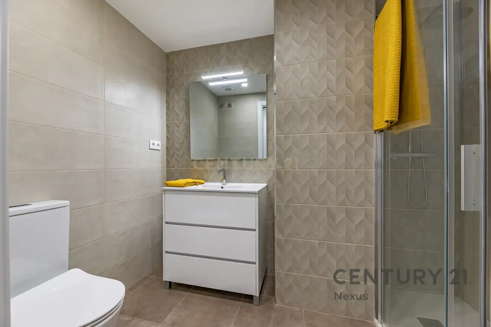 Baño de Planta baja en venta en Terrassa con Aire acondicionado y Alarma