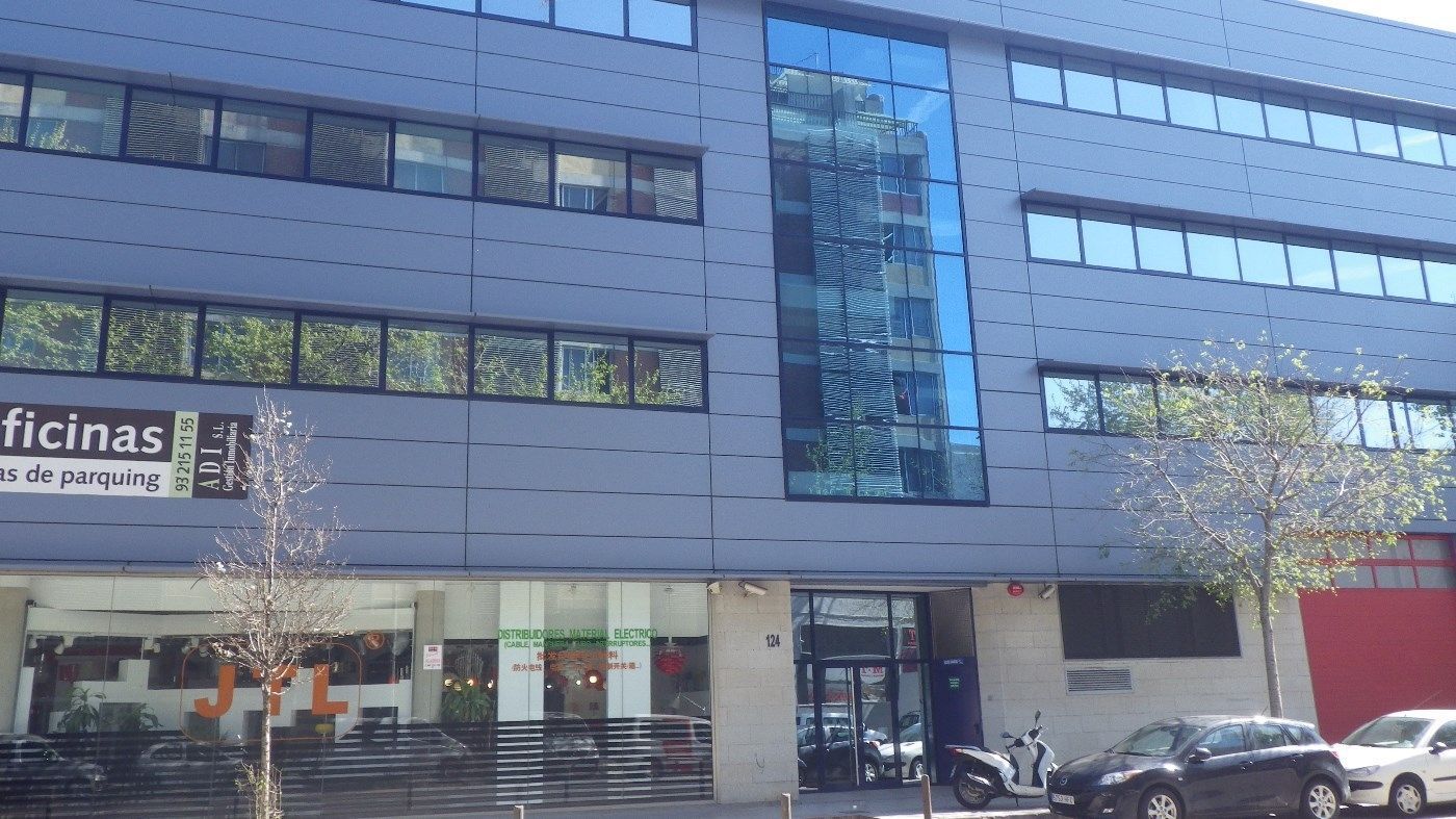 Office to rent in N/A, El Remei