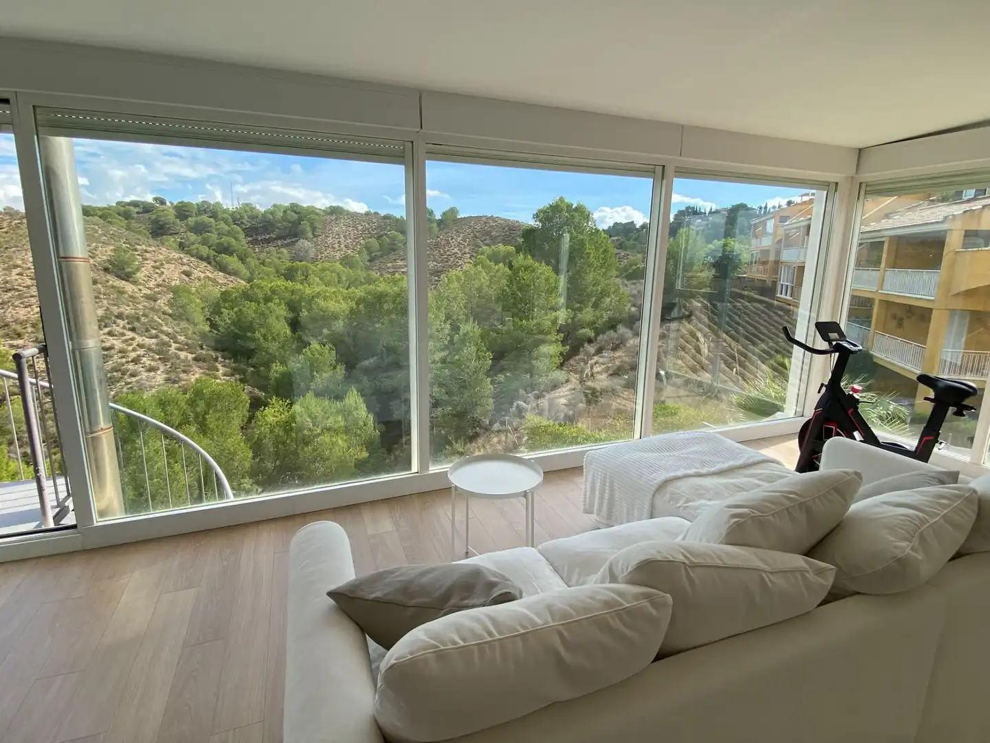 Wohnzimmer von Dachboden zum Verkauf in Molina de Segura mit Klimaanlage, Heizung und Terrasse