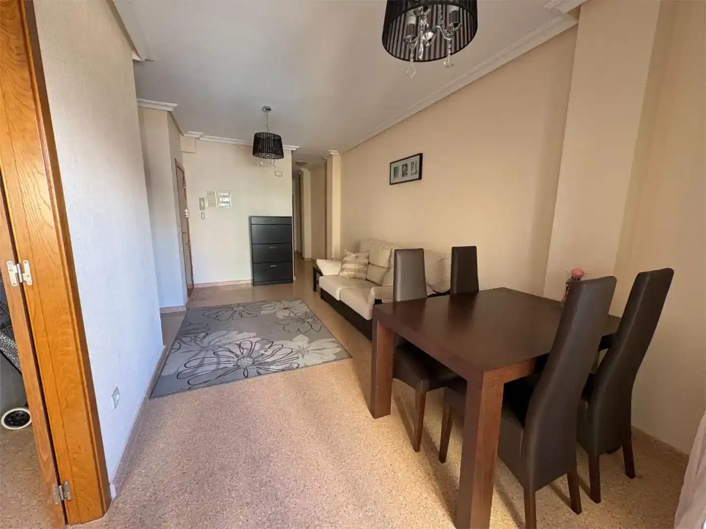 Sala d'estar de Apartament en venda en Torrevieja amb Aire condicionat i Balcó