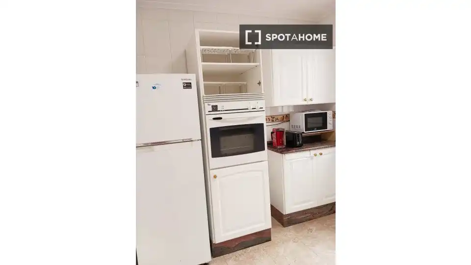 Kitchen of Flat for rent in Valencia  with Air Conditioner, Heating and Furnished