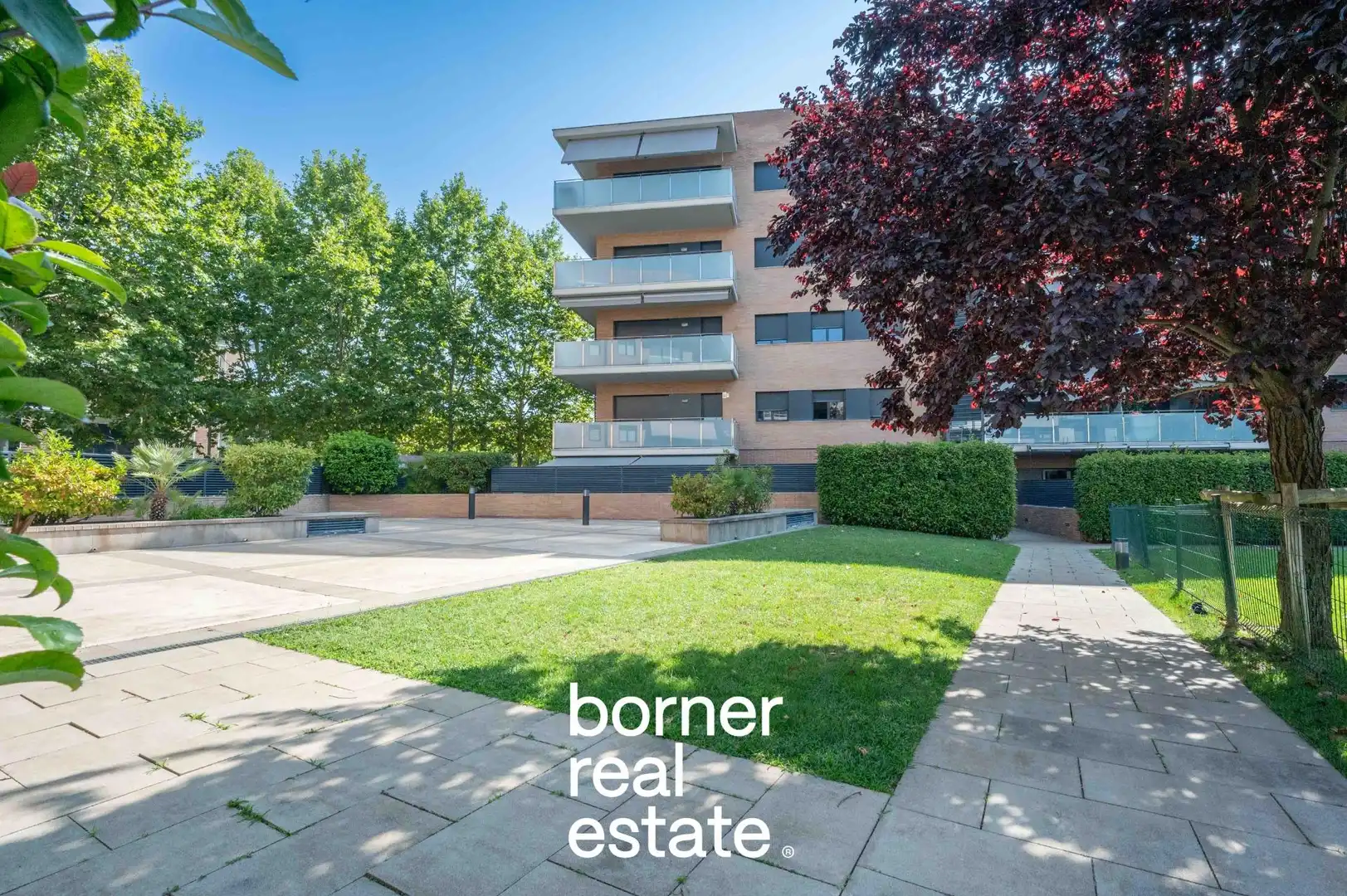 Vista exterior de Pis en venda en Sant Cugat del Vallès amb Aire condicionat, Calefacció i Terrassa