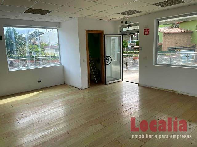 Local comercial en Alquiler en Marqués De Valdecilla en Miengo pueblo