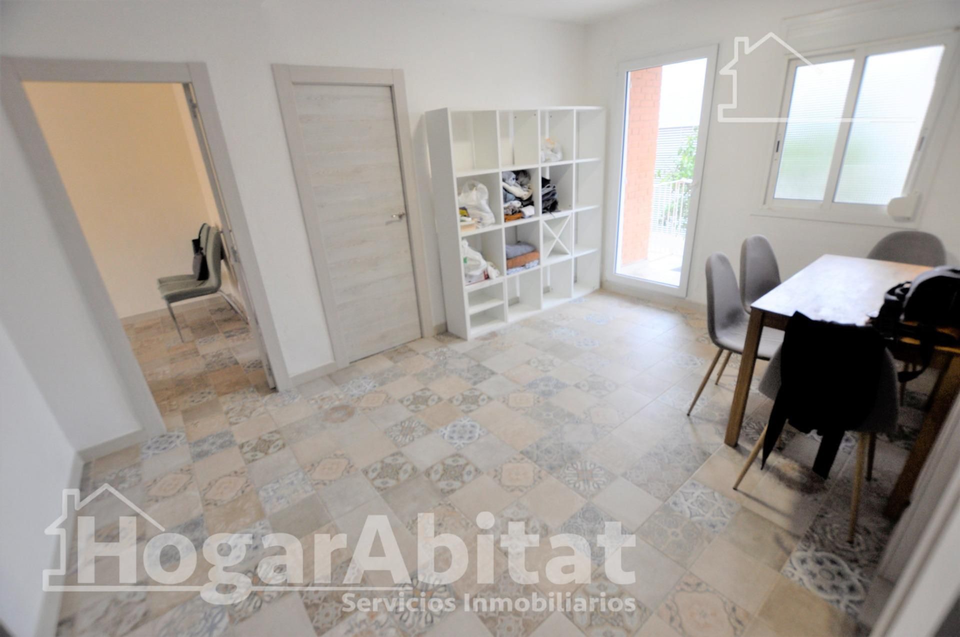 Habitación de Piso en venta en  Valencia Capital con Aire acondicionado, Amueblado y Balcón