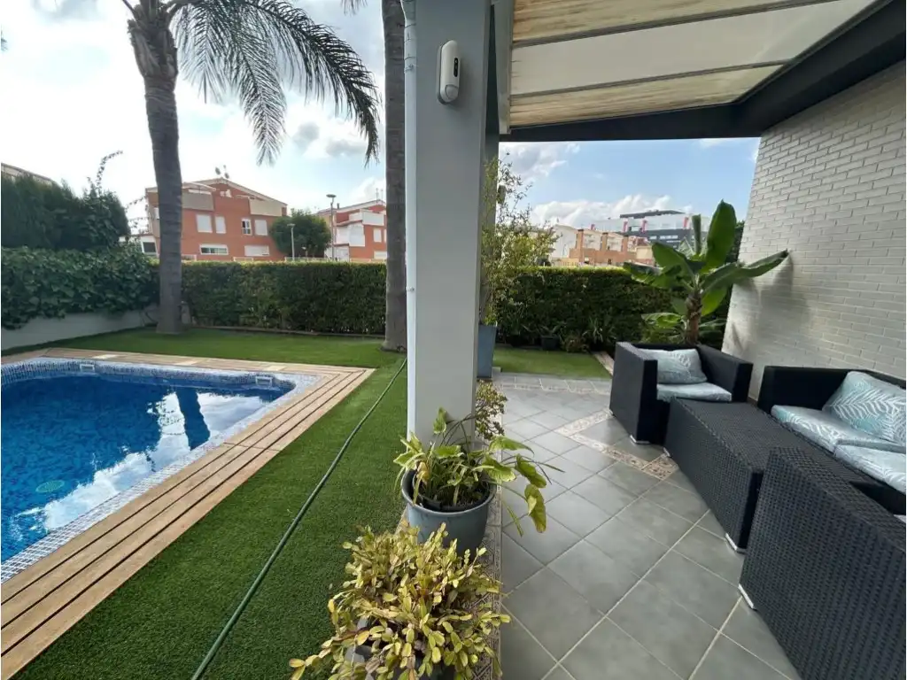 Terrassa de Casa o xalet en venda en Gandia amb Aire condicionat, Jardí privat i Terrassa