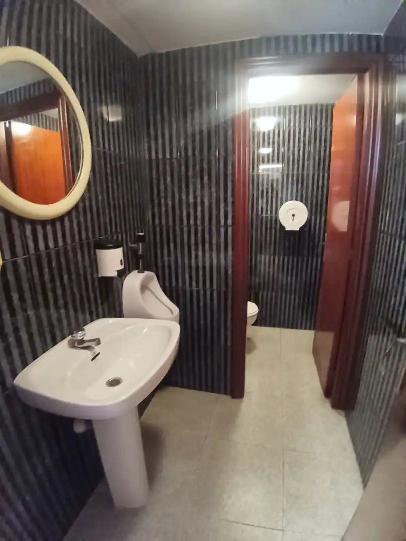 Local comercial en venta en Carrer Mas dels Ossos, imagen 12