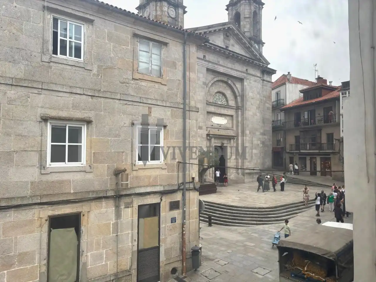 Vista exterior de Edificio en venta en Vigo 
