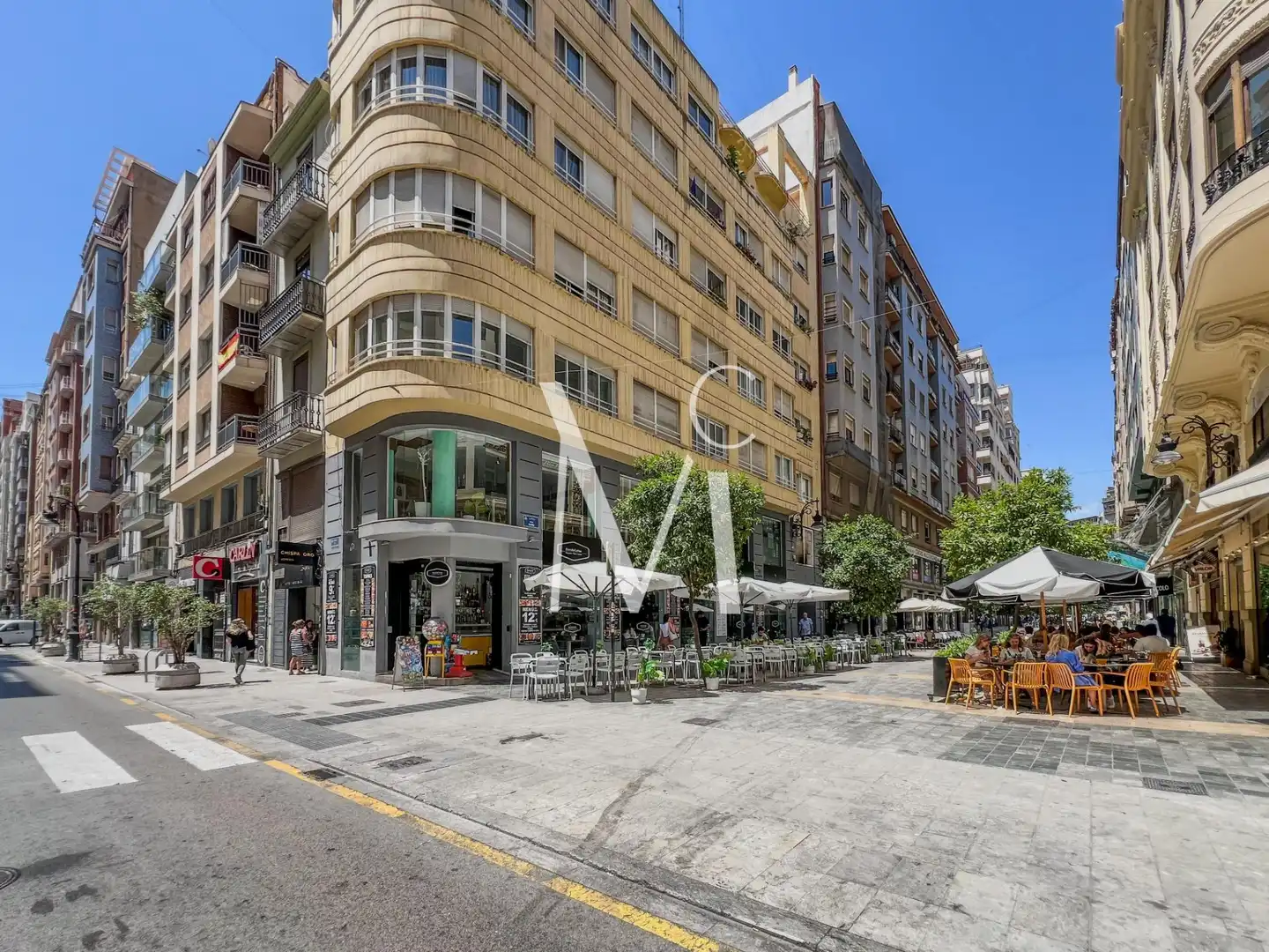 Vista exterior de Local de lloguer en Valencia