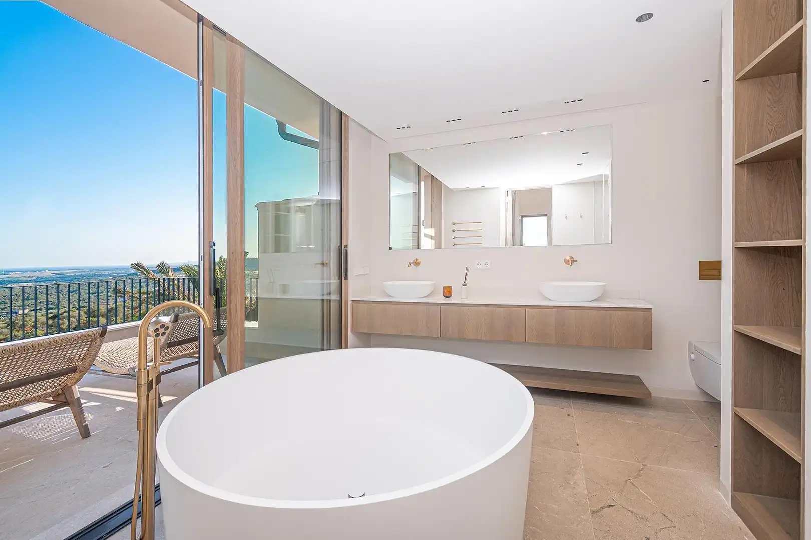 Bathroom of Houses for sale in  Palma de Mallorca  with Air Conditioner, Heating and Private garden