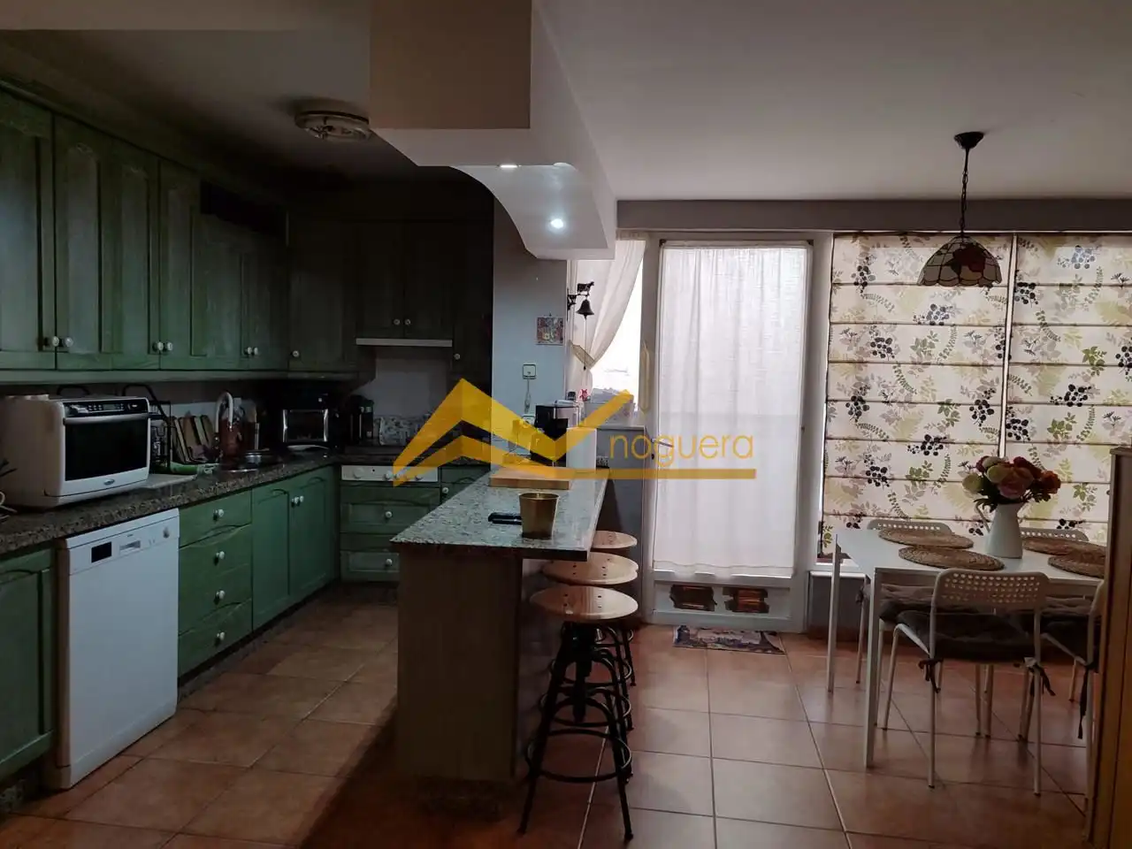 Casa amb terrassa en venda a canovas del castillo, imagen 18