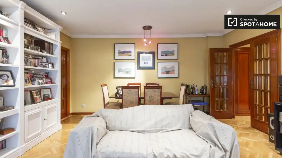 Habitación en Media Legua