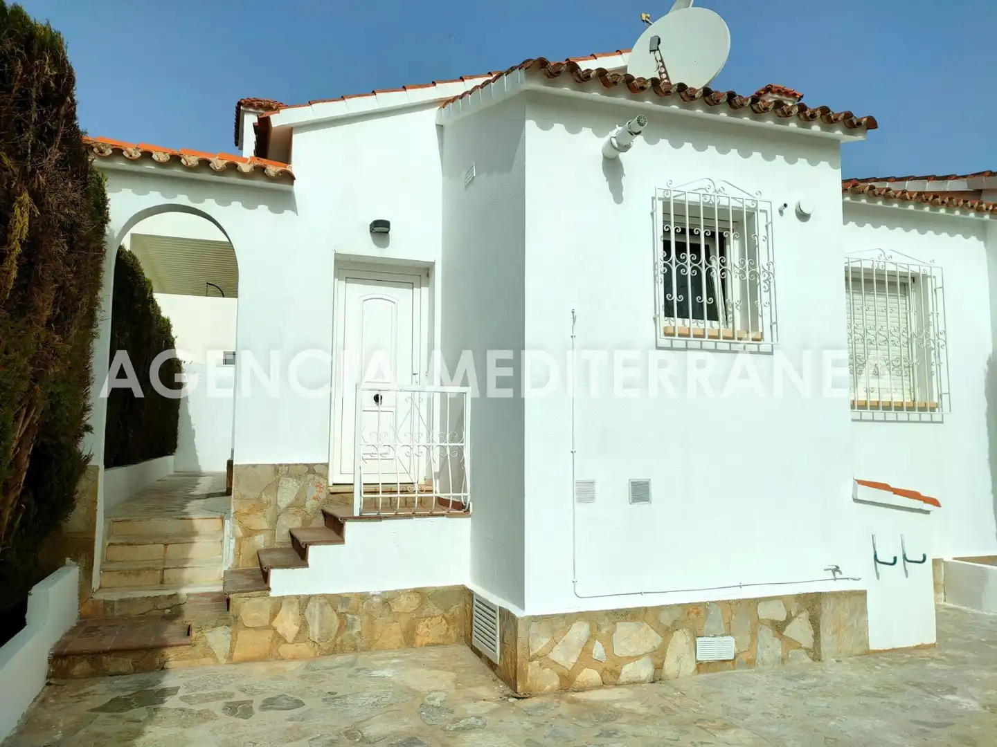 Terraced house with garden for sale in Las Marinas / Les Marines