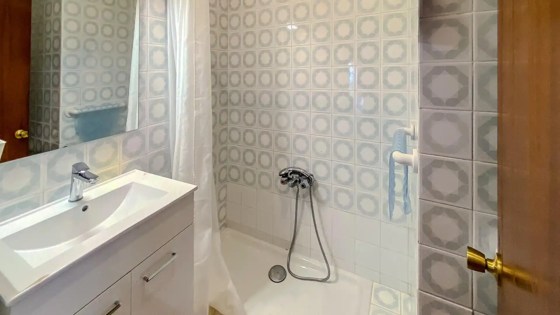 Bathroom of Apartments for sale in Potes  with Private garden and Balcony