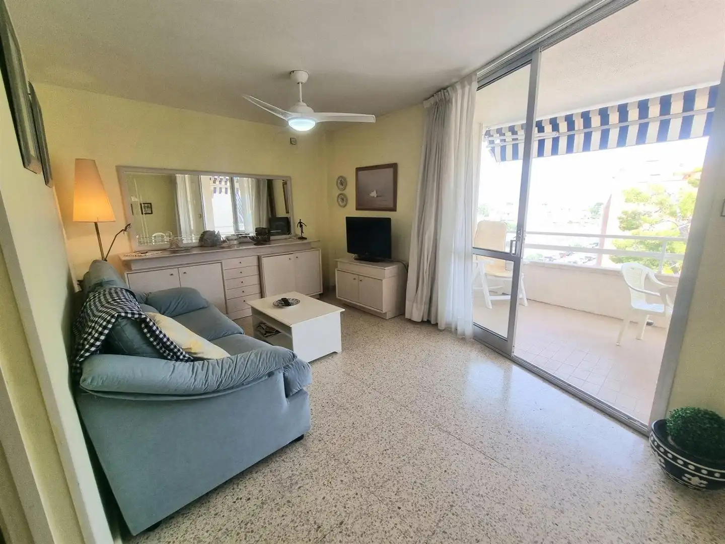 Sala de estar de Piso en venta en Torredembarra con Aire acondicionado, Calefacción y Trastero
