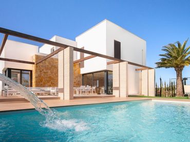 Chalet con piscina en venta en Orihuela Costa