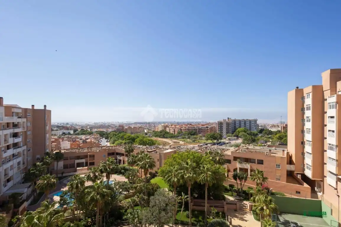 Außenansicht von Wohnung zum Verkauf in Almería