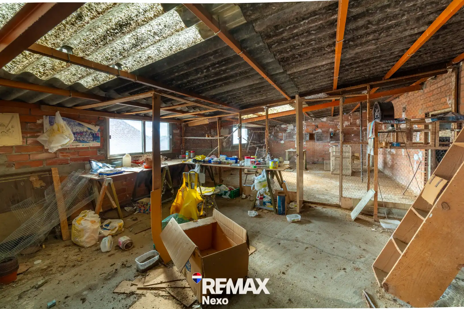 Casa adosada en venta en Benavente con Jardín privado, Parquet y Trastero