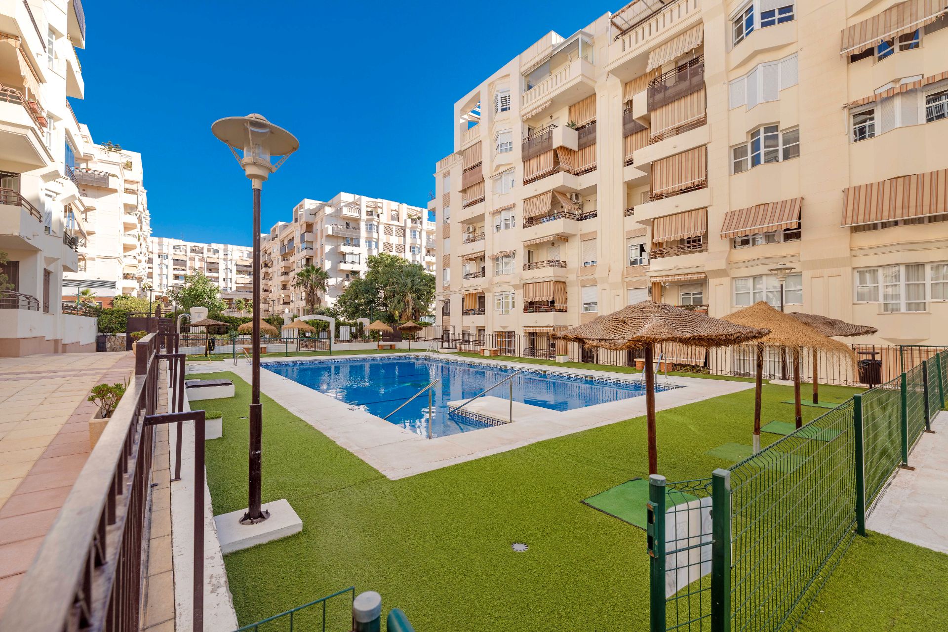 Piscina de Pis en venda en Málaga Capital amb Aire condicionat, Calefacció i Terrassa