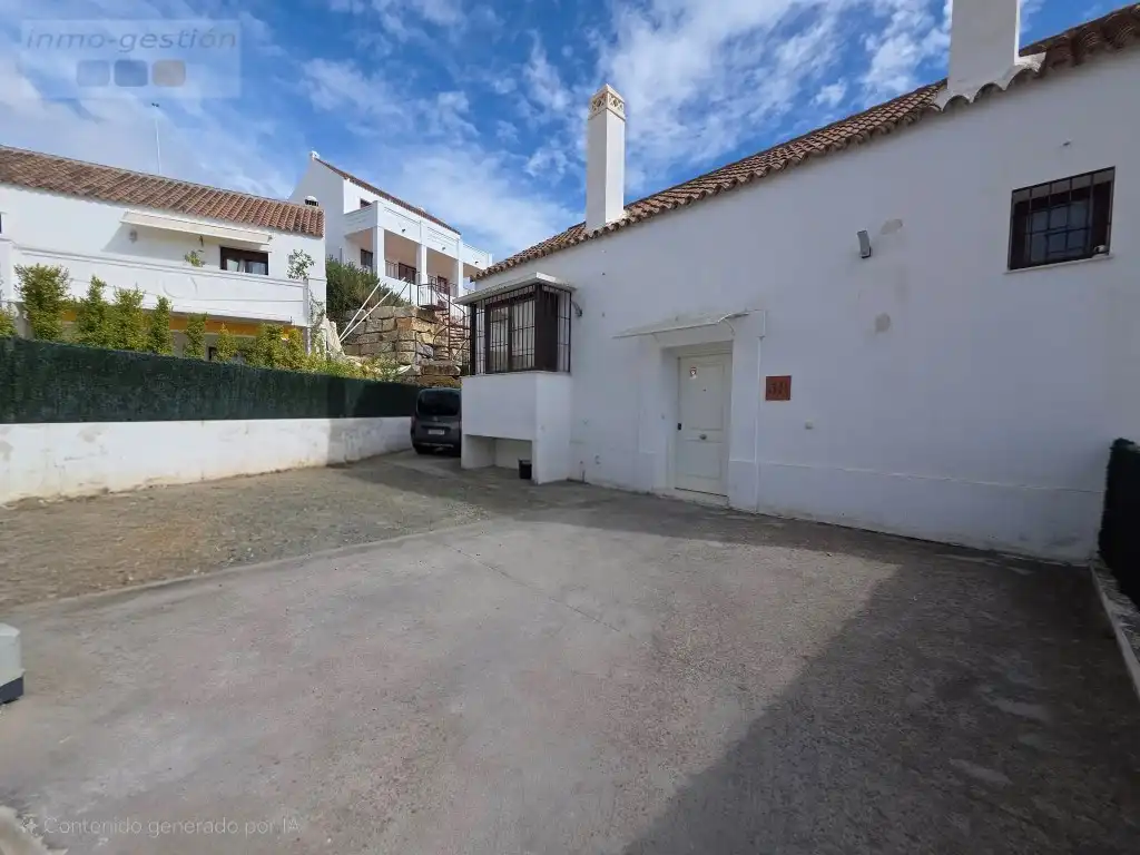 Außenansicht von Haus oder Chalet zum Verkauf in Casares