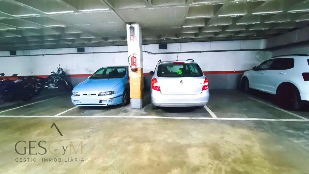 Einzelparkplatz zum Verkauf in Carrer del Mestre Joan Corrales, imagen 2