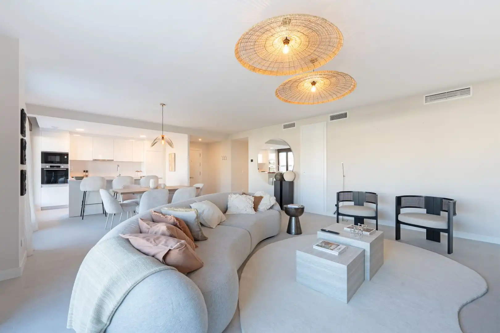 Wohnzimmer von Dachboden zum Verkauf in Estepona mit Klimaanlage, Terrasse und Abstellraum