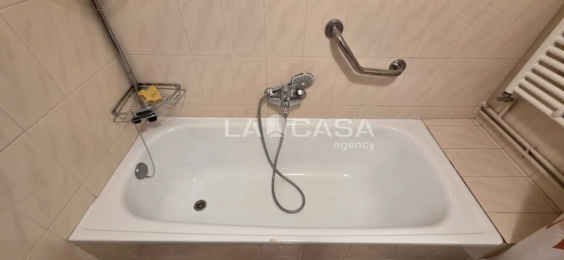 Bany de Pis de lloguer en Valladolid amb Calefacció, Balcó i Es permeten mascotes