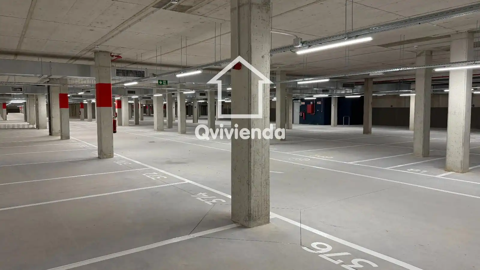Parking de Piso de alquiler en Terrassa con Aire acondicionado, Calefacción y Parquet