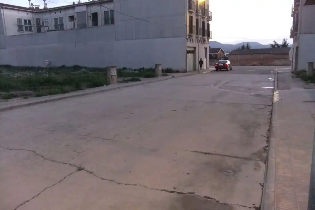 Residential land for sale in Carrer Anselm Segarra 7, imagen 2